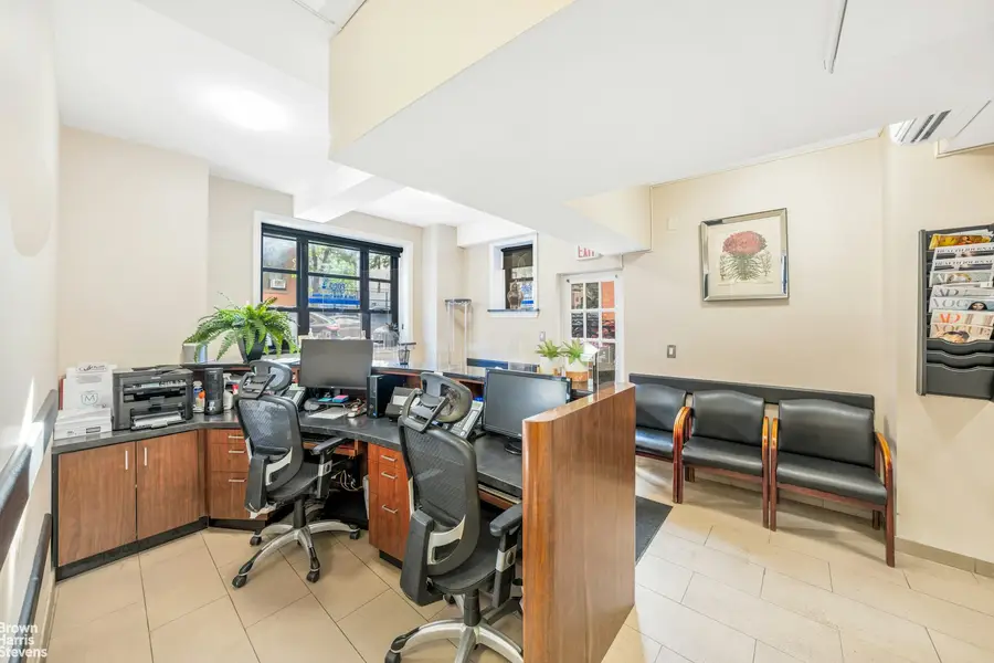 235 E 22nd Street #1EF, Manhattan, NY 10010 - #3