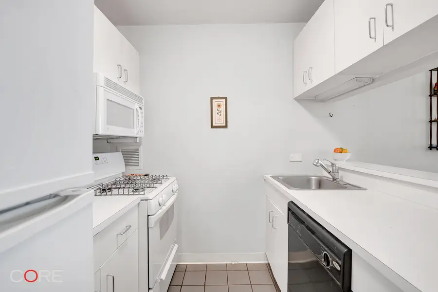 2250 Broadway #3J, Manhattan, NY 10024 - #3