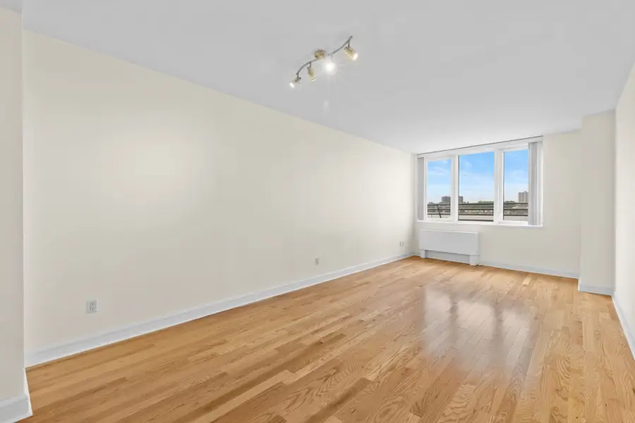 120 Riverside Boulevard #5-H, Manhattan, NY 10069 - #3