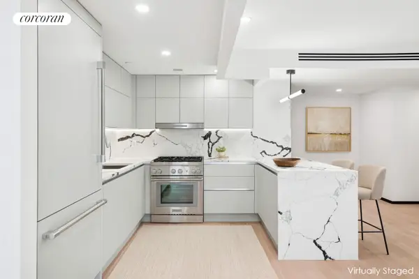 350 W 44th Street #204, Manhattan, NY 10036