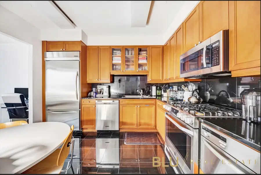 220 Riverside Boulevard #15-M, Manhattan, NY 10069 - #2