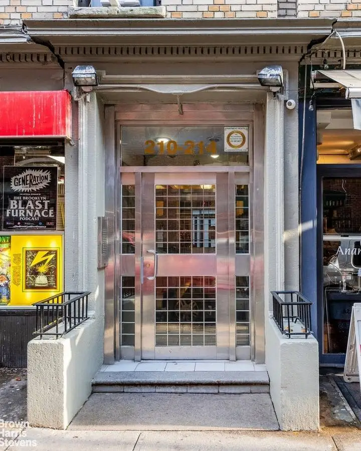 210 Thompson Street #4BN, Manhattan, NY 10012 - #2