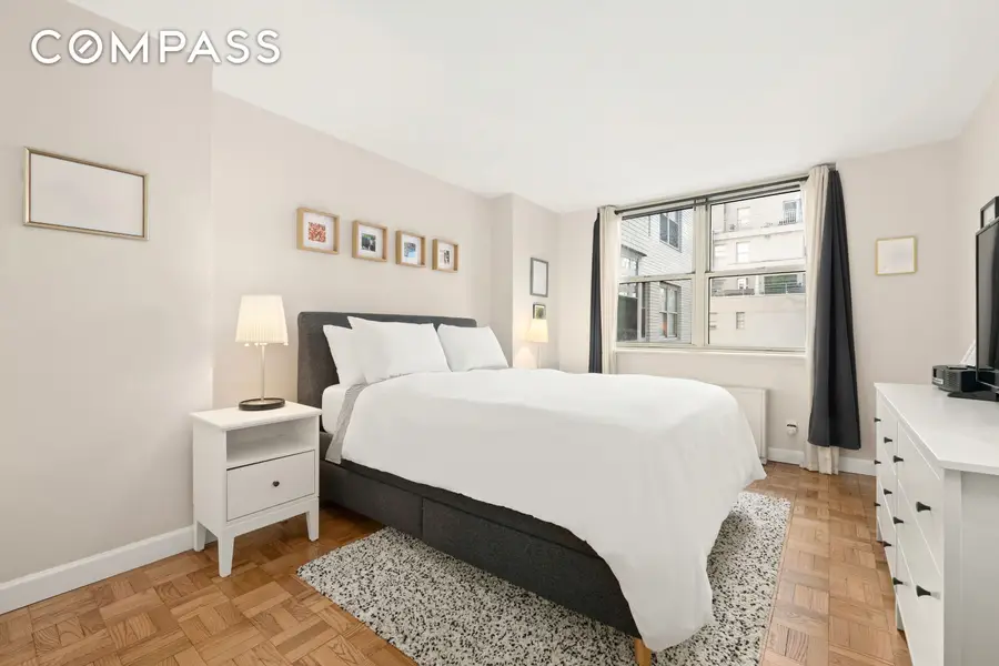 200 E 58th Street #10J, Manhattan, NY 10022 - #3