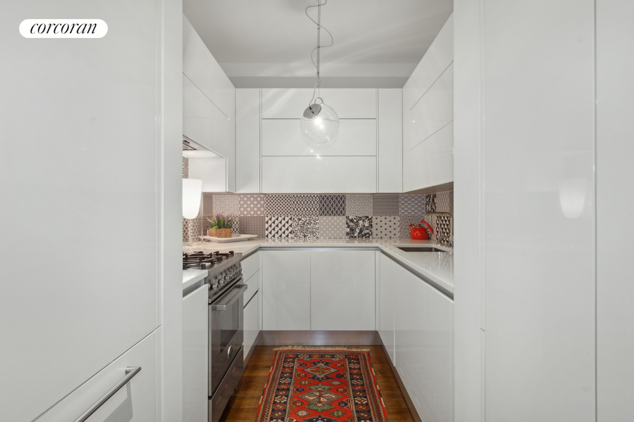 25 E 69th Street #3A, Manhattan, NY 10021 - #2