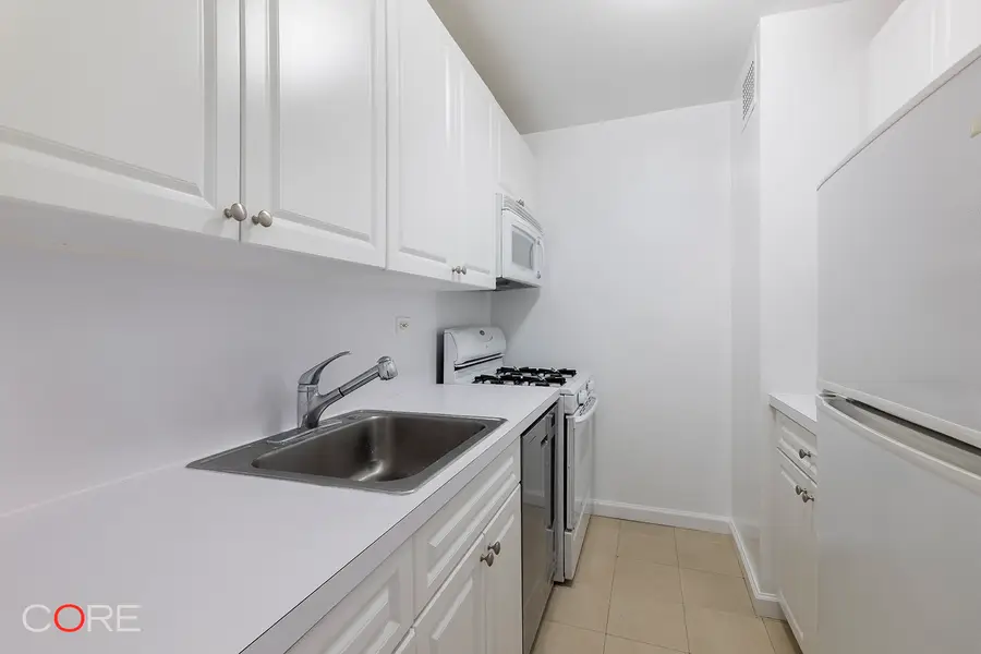 160 W End Avenue #28L, Manhattan, NY 10023 - #3