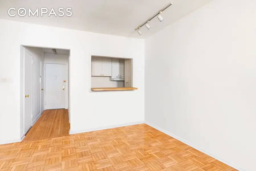 321 E 71st Street #5E, Manhattan, NY 10021 - #2
