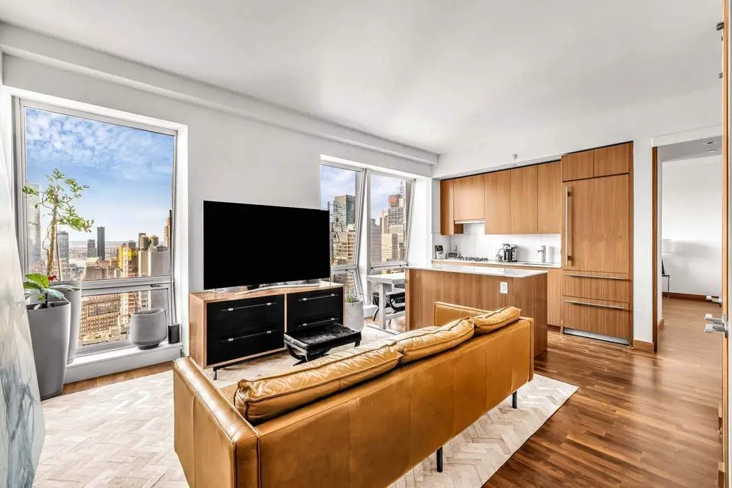 400 Fifth Avenue #42G, Manhattan, NY 10018 - #1