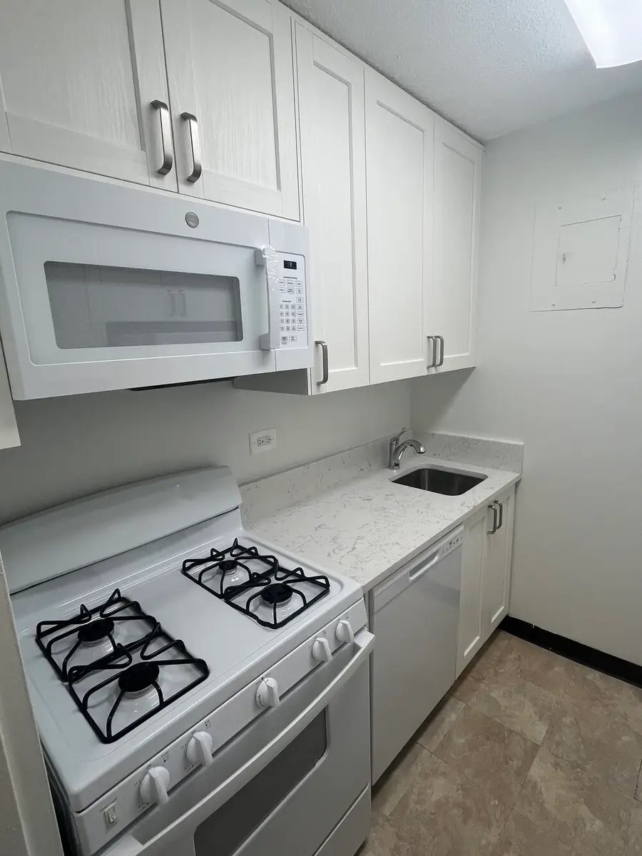 2025 Broadway #23G, Manhattan, NY 10023 - #3
