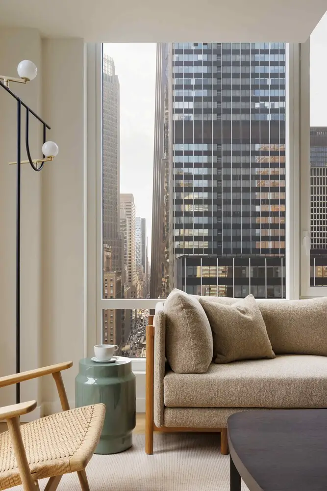 135 E 47th Street #21F, Manhattan, NY 10017 - #2