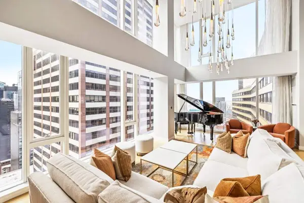 135 W 52nd Street #PH1, Manhattan, NY 10019