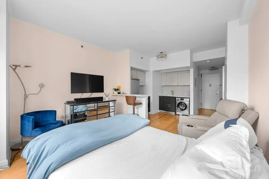 505 W 47th Street #1-FN, Manhattan, NY 10036 - #3