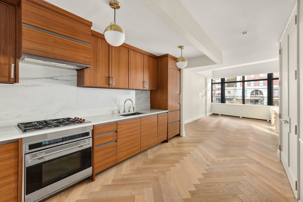 150 Charles Street #2ES, Manhattan, NY 10014