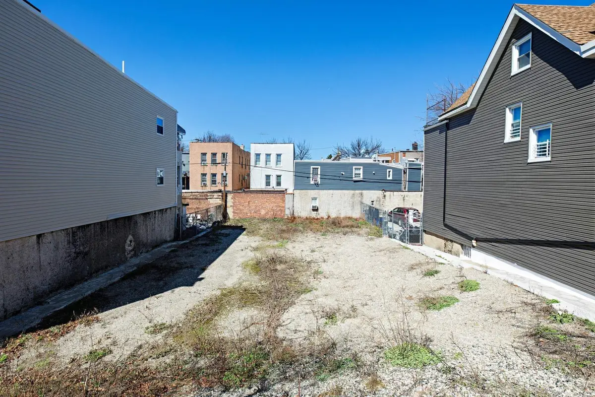 615 Mead Street, Bronx, NY 10460 - #1