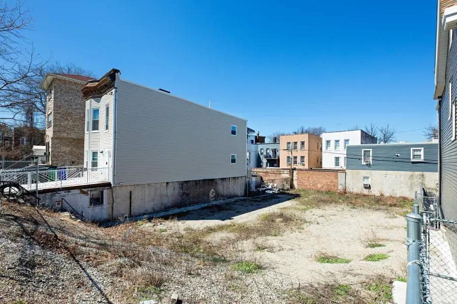 615 Mead Street, Bronx, NY 10460 - #2