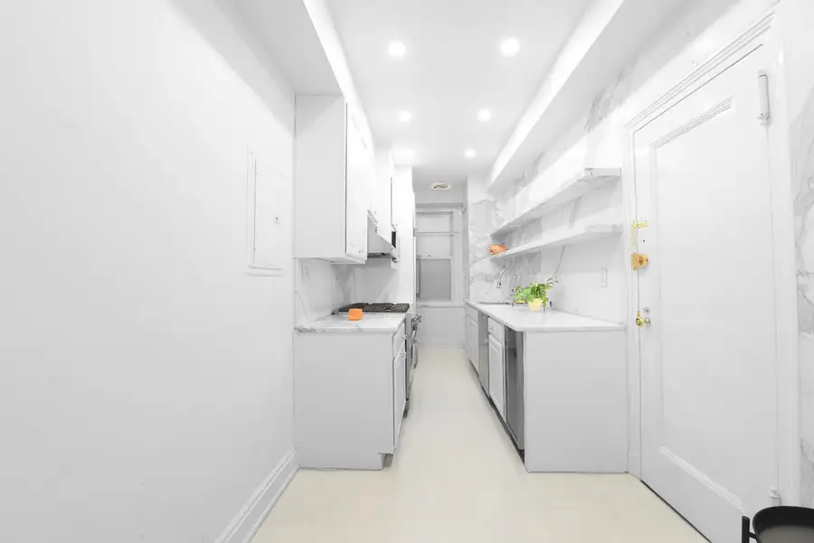 128 Central Park S #3-C, Manhattan, NY 10019 - #3