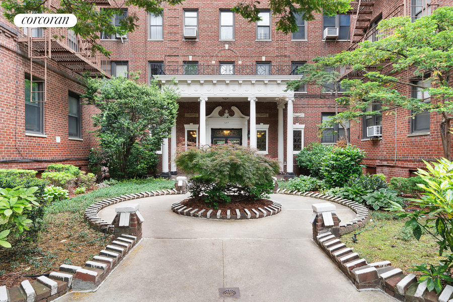 657 E 26th Street #3N, Brooklyn, NY 11210 - #2