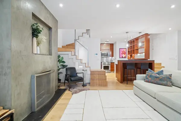 126 E 16th Street #PH4C, Manhattan, NY 10003