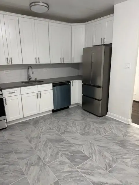 221 E 18th Street #1E, Brooklyn, NY 11226 - #1