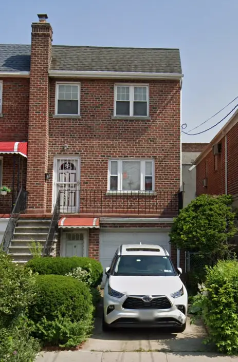 928 Rhinelander Avenue, Bronx, NY 10462