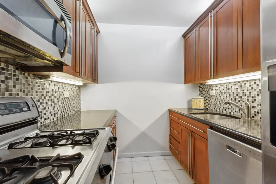 630 1st Avenue #5L, Manhattan, NY 10016 - #3