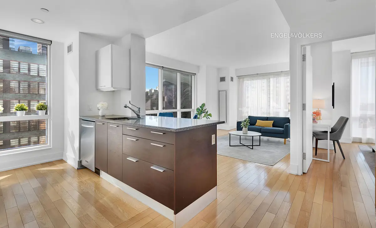 350 W 42nd Street #7K, Manhattan, NY 10036 - #1