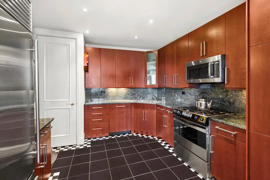 351 E 51st Street #10A, Manhattan, NY 10022 - #3