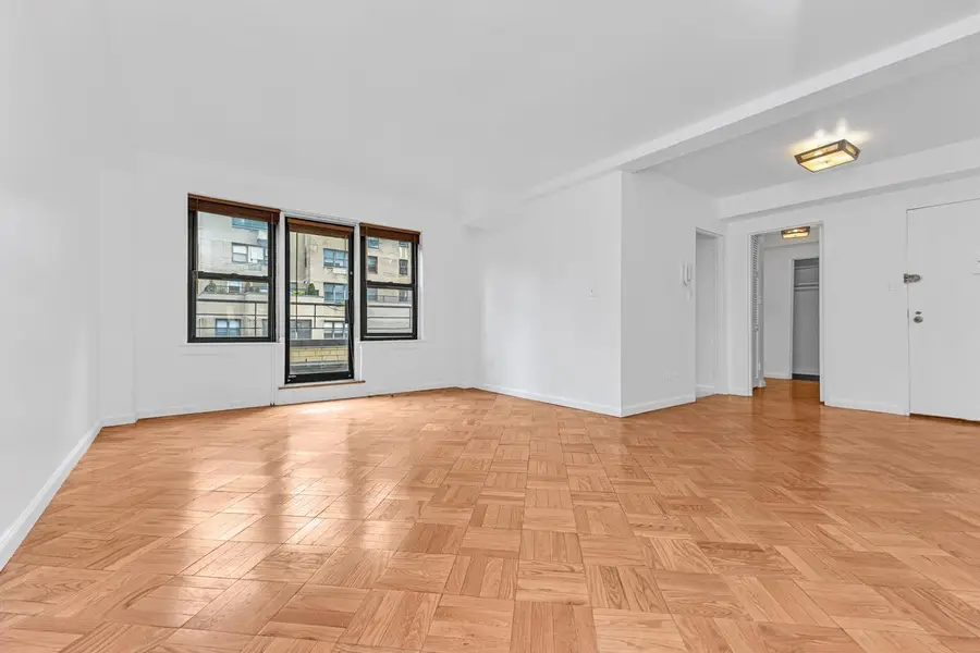 301 E 48th Street #19-B, Manhattan, NY 10017 - #2