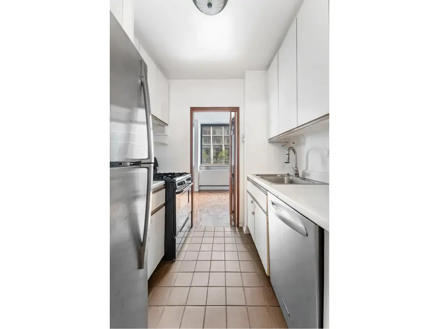 245 E 93rd Street #18A, Manhattan, NY 10128 - #3