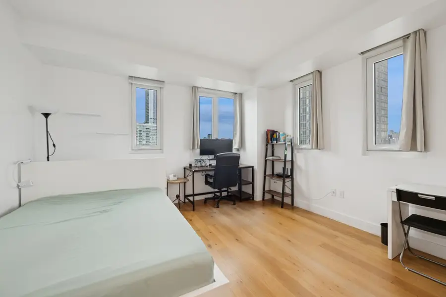 24-16 Queens Plaza S #17E, Queens, NY 11101 - #2