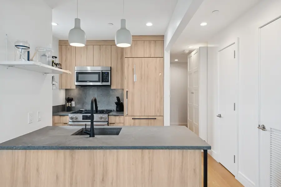 24-16 Queens Plaza S #17E, Queens, NY 11101 - #3