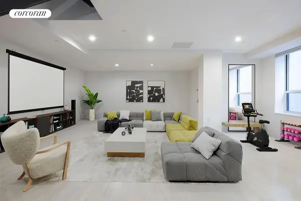 416 W 52nd Street #TH213, Manhattan, NY 10019