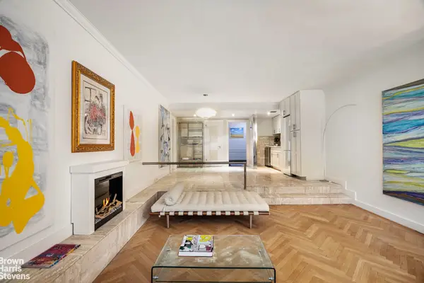 150 Central Park S #906, Manhattan, NY 10019