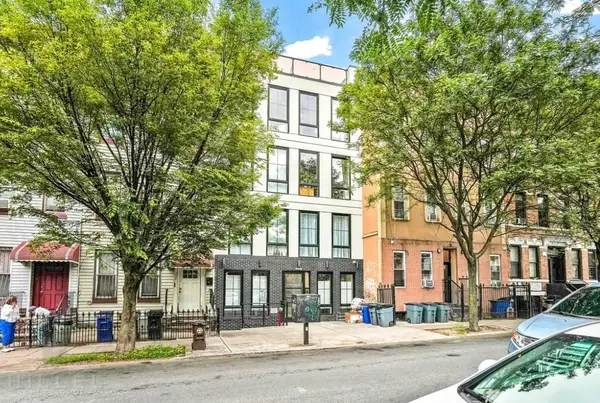 122 Palmetto Street #3L, Brooklyn, NY 11221