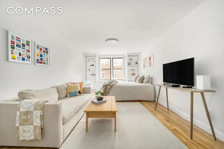 25 W 13th Street #6ON, Manhattan, NY 10011 - #2