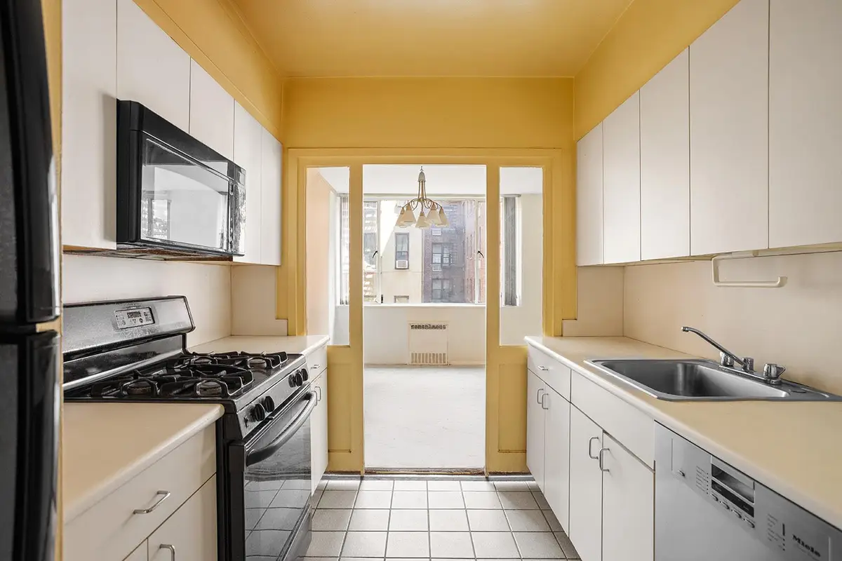 333 E 69th Street #3J, Manhattan, NY 10021 - #1