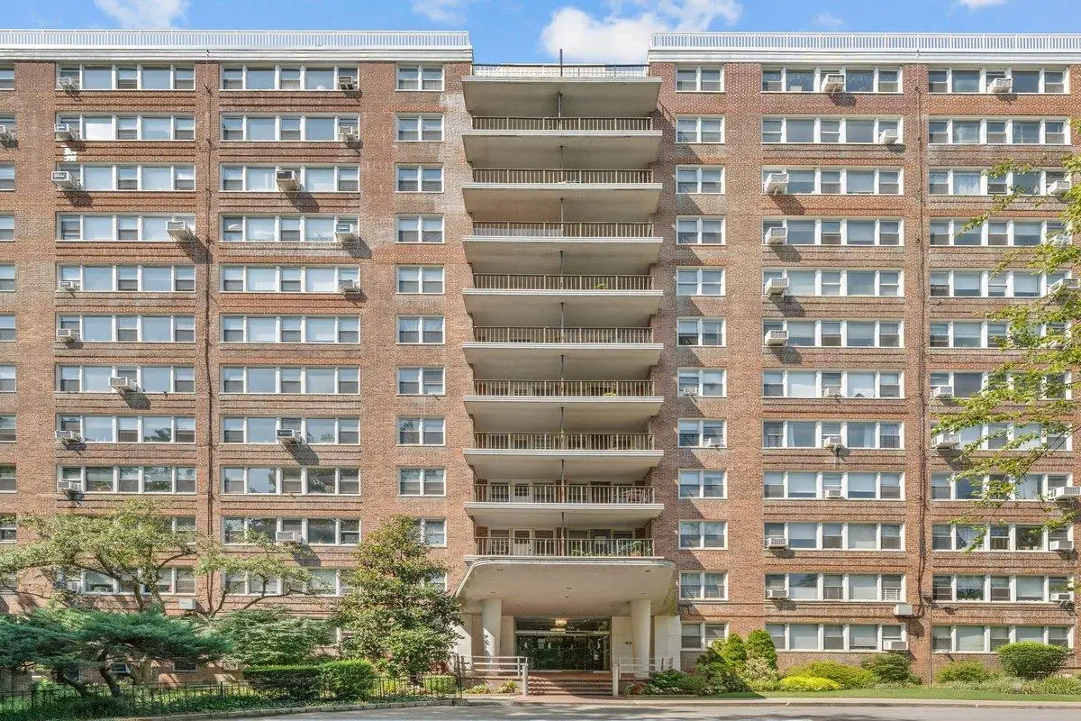 4525 Henry Hudson Parkway W #609, Bronx, NY 10471 - #1