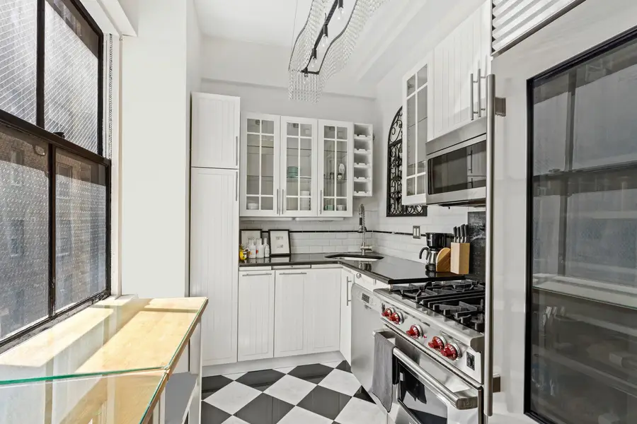 4 Lexington Avenue #5J, Manhattan, NY 10010 - #2