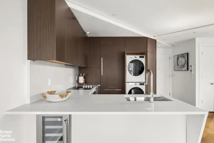 553 W 182nd Street #5R, Manhattan, NY 10033 - #3