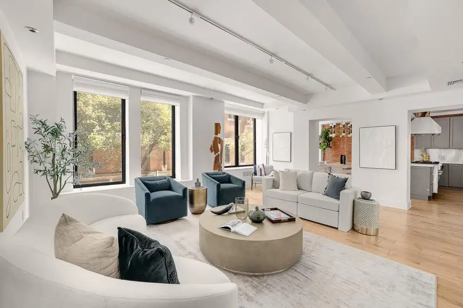 122 E 25th Street #2nd Floor, Manhattan, NY 10010 - #2