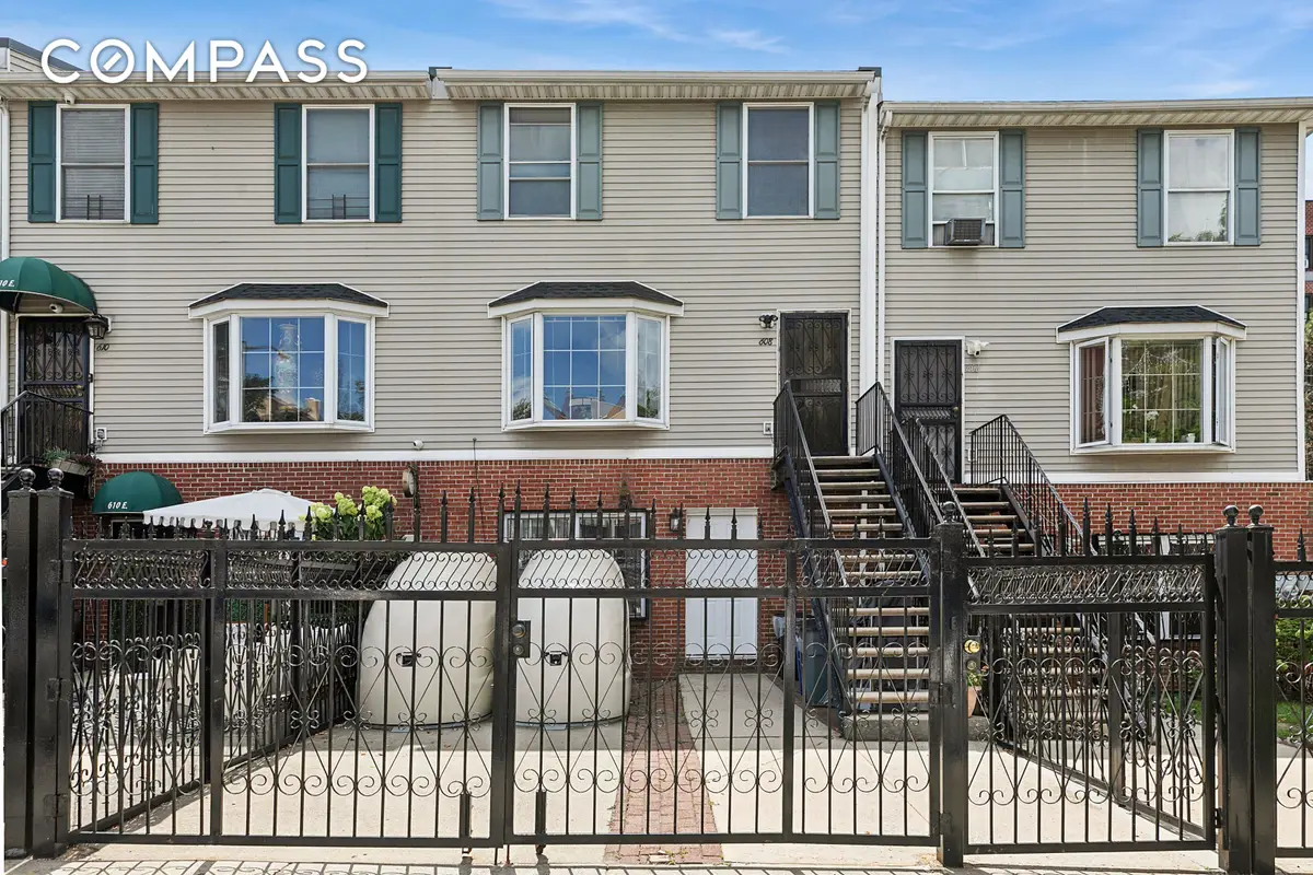 608 E 140th Street, Bronx, NY 10454 - #1
