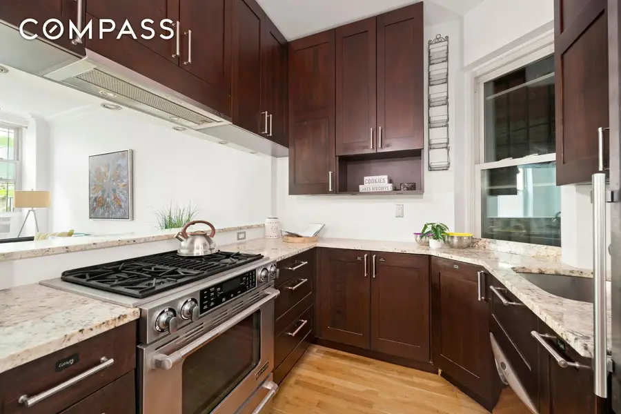 323 W 43rd Street #1R, Manhattan, NY 10036 - #3