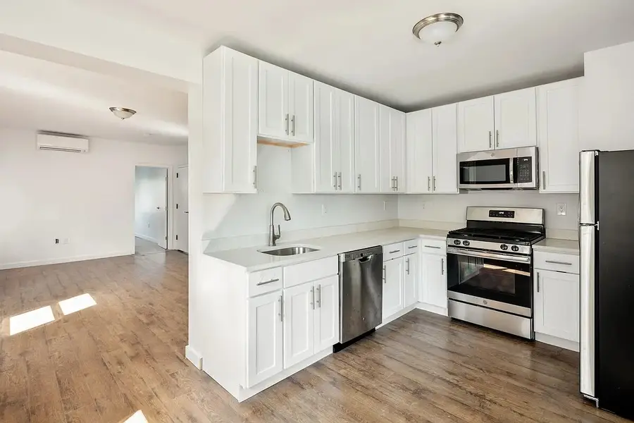 86-04 Eliot Avenue #2, Queens, NY 11374 - #3