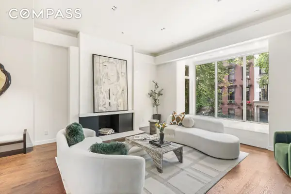 135 E 38th Street, Manhattan, NY 10016