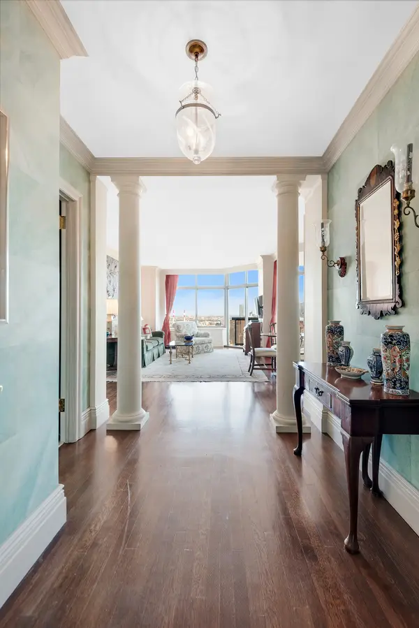 188 E 64th Street #3802, Manhattan, NY 10065