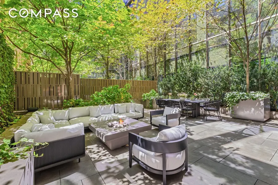 601 Washington Street #THE, Manhattan, NY 10014 - #2