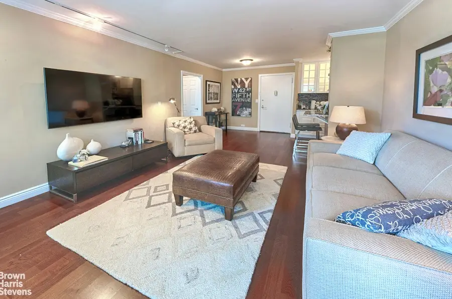 61 W 62nd Street #6H, Manhattan, NY 10023 - #3