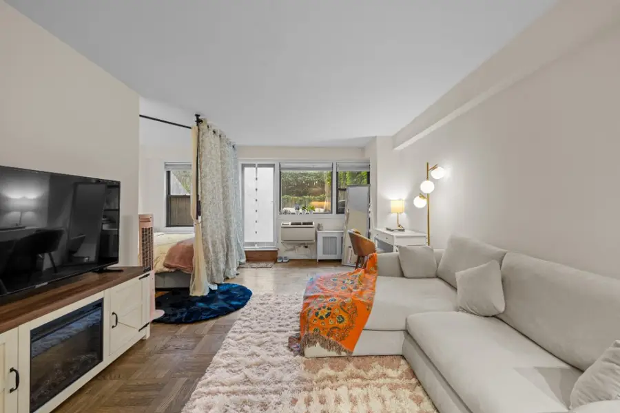 245 E 24th Street #2C, Manhattan, NY 10010 - #3