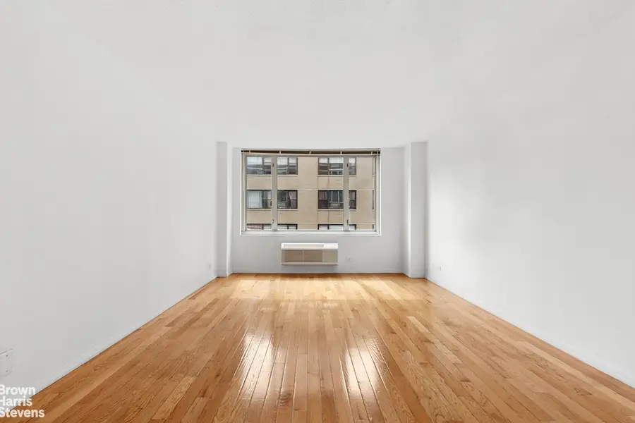130 W 67th Street #9J, Manhattan, NY 10023 - #3