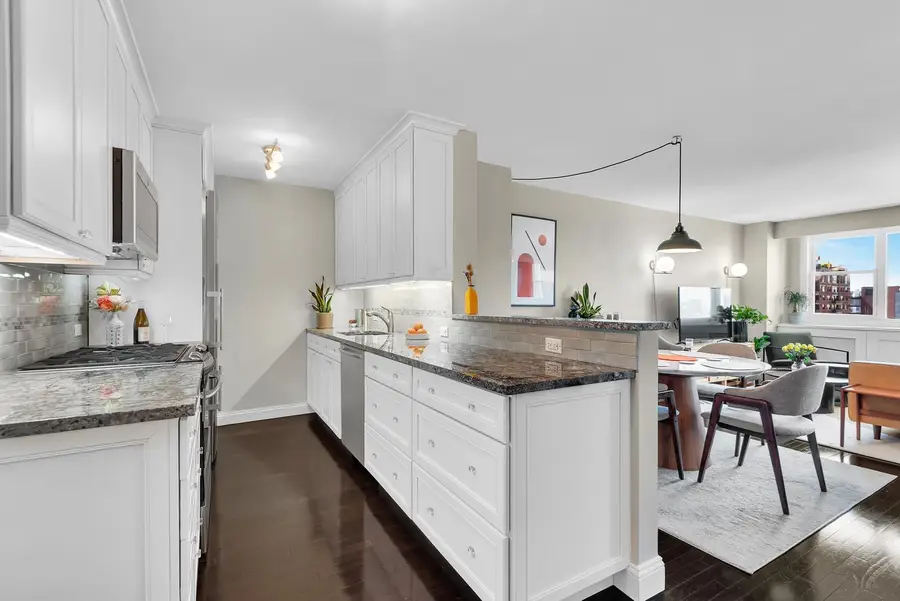 77 7th Avenue #14-L, Manhattan, NY 10011 - #3