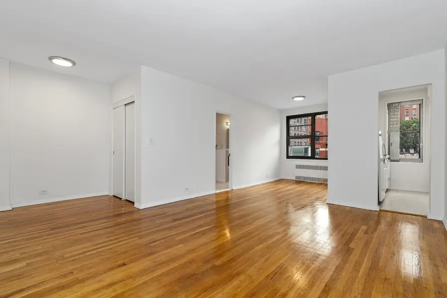 242 E 38th Street #5E, Manhattan, NY 10016 - #2